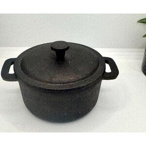 Cast Iron Dutch Oven With Lid Black Capacity Dual Handle Design Durable Cook